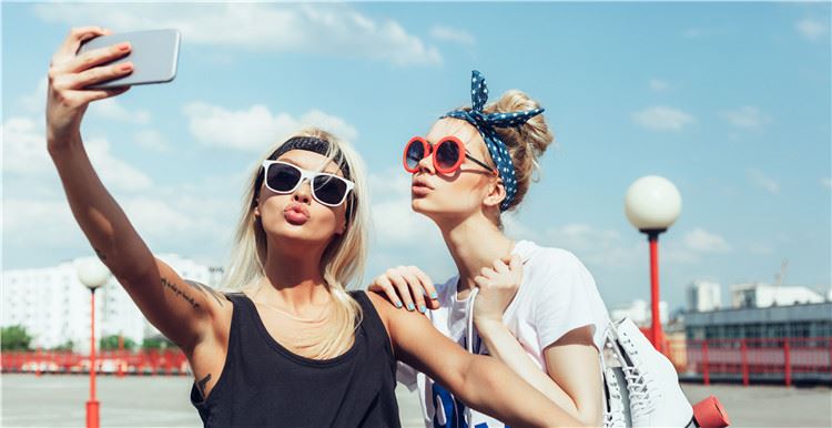 理工男玩跨行,创业卖女装,咋想的?